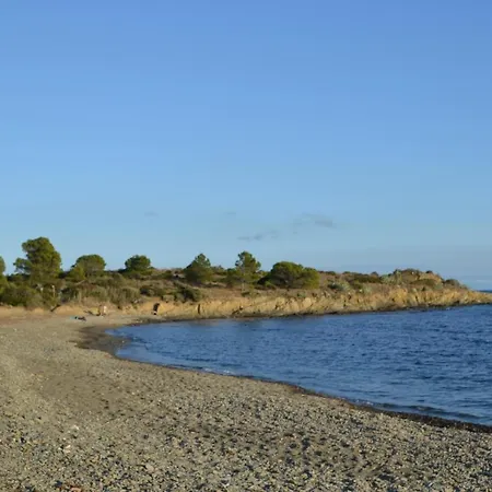 Cap Ras 8 * Llança
